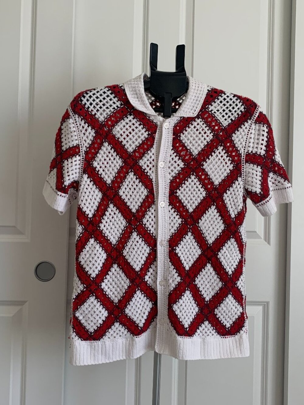 Forever 21 Men’s M Red White Argyle Open Knit Crochet Polo Cardigan Sweater